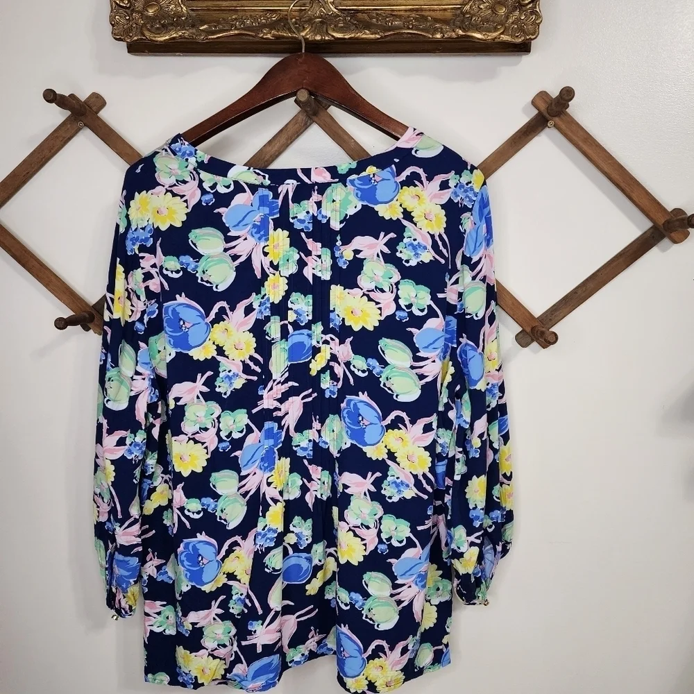 Talbots Women’s Blue Floral Split Neck Pintuck Top Playful Floral Print Size XL - Picture 8 of 9